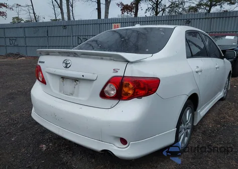 2010 Toyota Corolla S z USA, uszkodzony, nr VIN 2T1BU4EE8AC297664